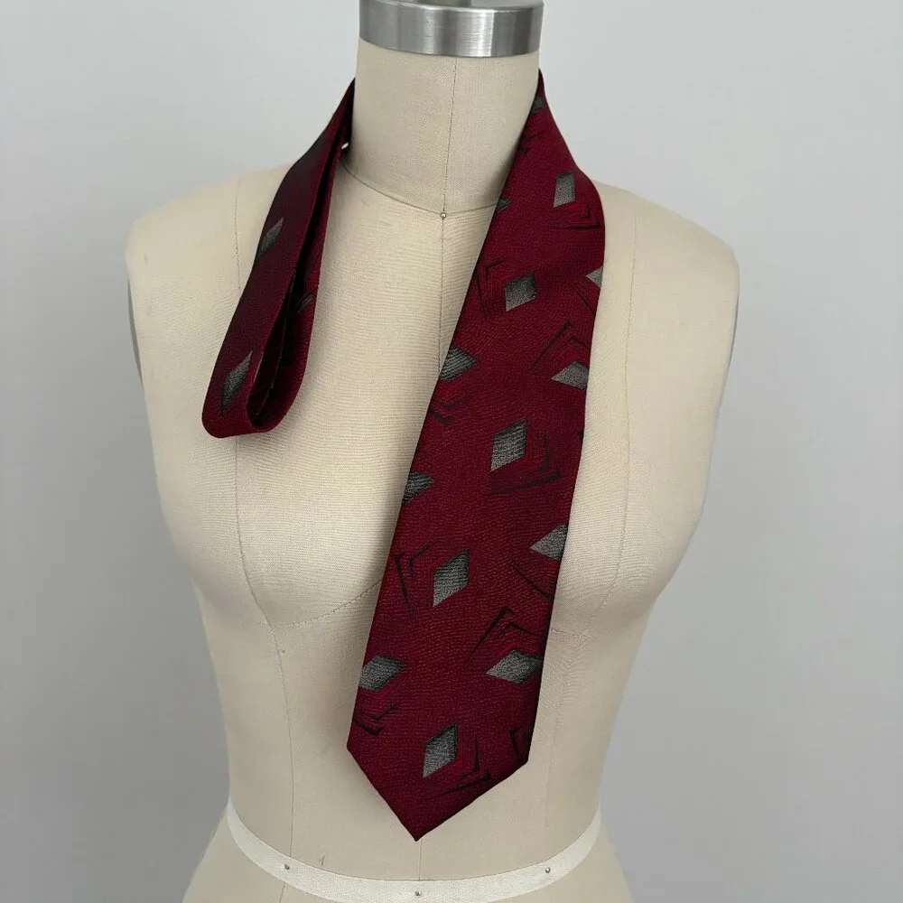 Vintage Yves Saint Laurent Burgundy/Red Geometric Abstract Design Quiet Luxury